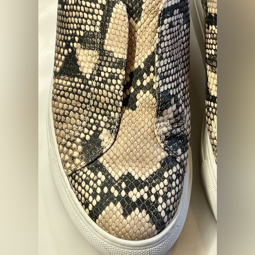 J/Slides NYC Snake Print Shoes Leather Upper Slip-On Sneakers Women’s Size 7 - Picture 12 of 16